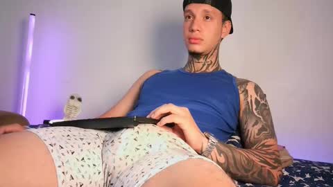 Snapshot of matthewjones1 chatting on September 19, 4:54 pm Matt online show from September 19, 4:54 pm