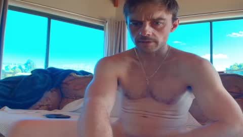 mattlesnake_101 online show from December 21, 10:05 pm