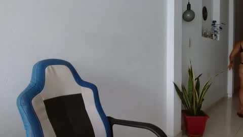 Cecilia online show from February 9, 1:14 pm