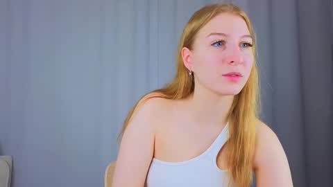 maureencoombs online show from October 4, 4:43 am