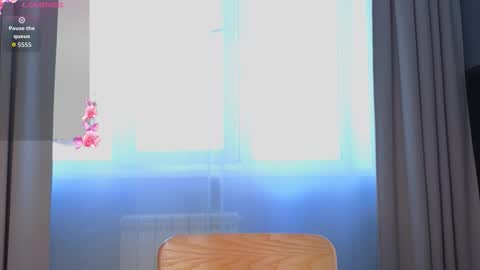 maureencoombs online show from September 14, 7:21 am