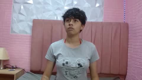 maurenicarus303av online show from March 23, 3:11 am