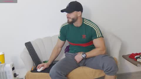 mauro_real_man online show from November 11, 6:43 pm