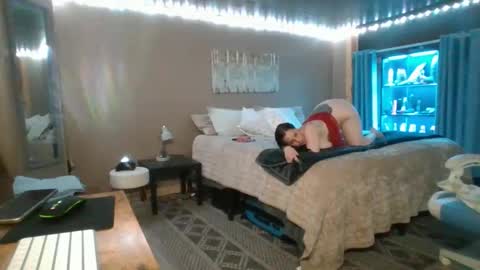 mavismable online show from November 18, 7:33 am