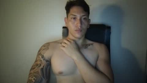 Maxi Independent model online show from June 22, 3:30 pm