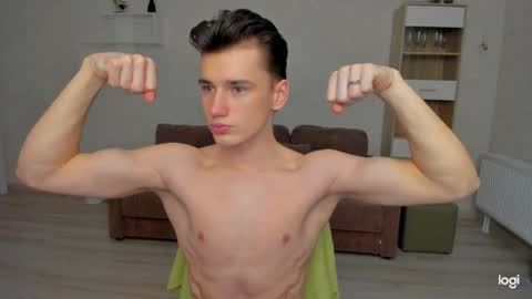 max_foks_ online show from April 5, 2:14 pm