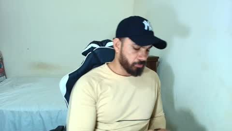 max_love25 online show from December 1, 11:58 pm