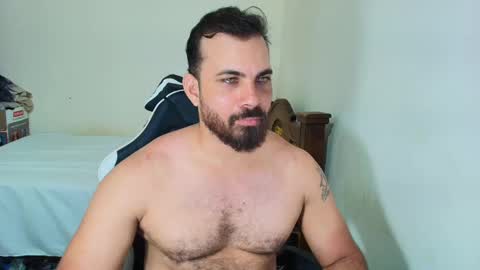 Snapshot of max_love25 chatting on October 15, 10:32 pm max_love25 online show from October 15, 10:32 pm