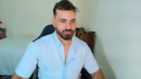 Snapshot of max_love25 chatting on September 24, 9:10 pm max_love25 online show from September 24, 9:10 pm