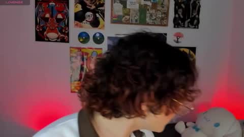 Snapshot of max_lover1 chatting on October 21, 2:16 am Max lover1 online show from October 21, 2:16 am