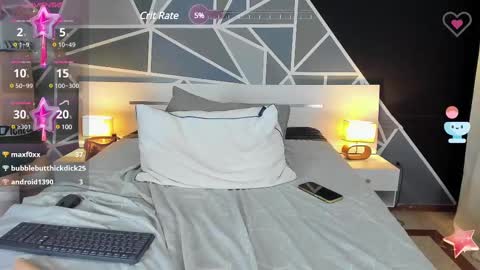 Snapshot of max_lover1 chatting on February 18, 12:26 am Max lover1 online show from February 18, 12:26 am