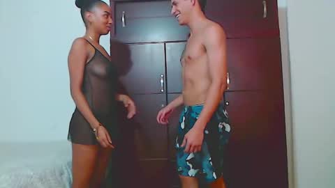 Max y Sofia online show from February 7, 7:06 pm