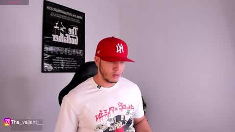 max_valiant1 online show from March 29, 2:24 am