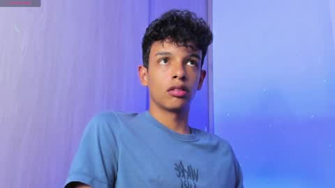 Max  online show from March 28, 1:07 am