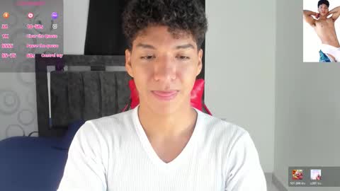 Maximiliano online show from February 24, 8:01 pm