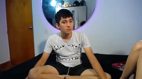 -- maximo and isa -- online show from September 13, 3:42 am