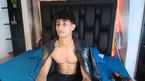 Maximo online show from June 19, 6:58 pm