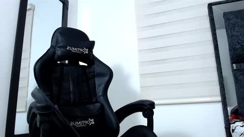 Maximo Sebastian online show from March 10, 5:22 am