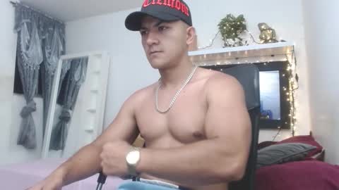 maximo_ston online show from March 11, 4:48 am