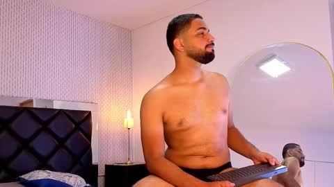 Manuel online show from December 3, 3:56 pm