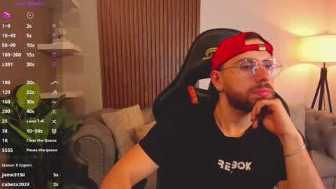 Maximo Wolf online show from March 27, 8:26 am