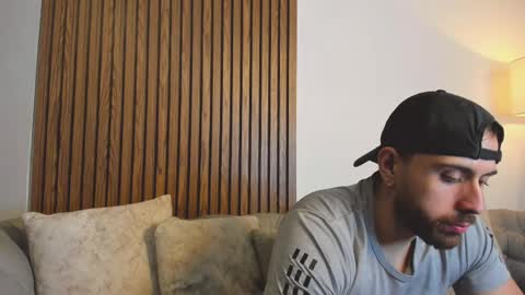 Maximo Wolf online show from March 30, 1:06 am