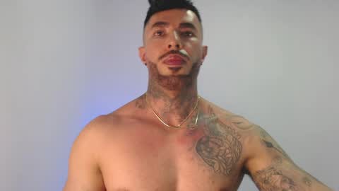 Independent Model online show from May 5, 4:52 am
