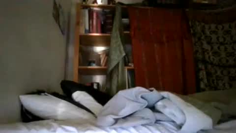 Max online show from April 25, 1:08 am