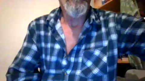 Max online show from April 28, 2:27 am