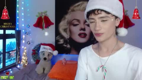 Max online show from December 4, 5:40 am