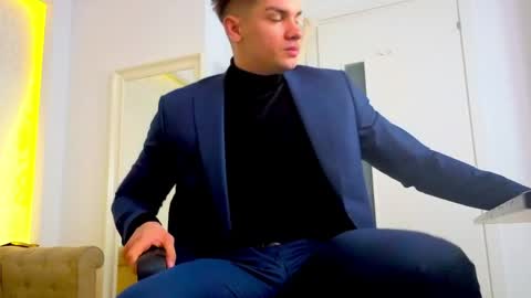 MaxKaiden online show from April 19, 4:13 am