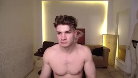 Snapshot of maxkaiden chatting on February 25, 12:05 pm MaxKaiden online show from February 25, 12:05 pm