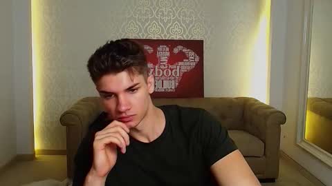 Snapshot of maxkaiden chatting on September 13, 4:48 am MaxKaiden online show from September 13, 4:48 am