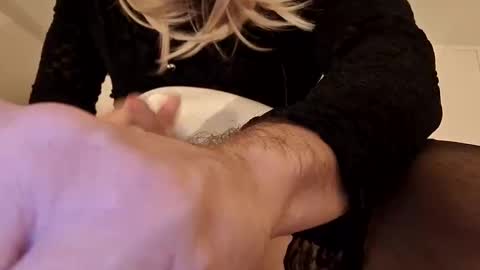 Max online show from September 26, 8:22 am