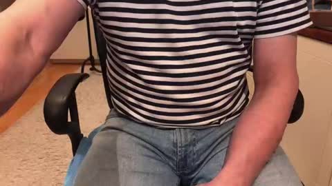 Max online show from December 15, 7:15 am