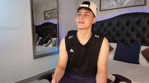 Maxxi online show from November 15, 5:53 am