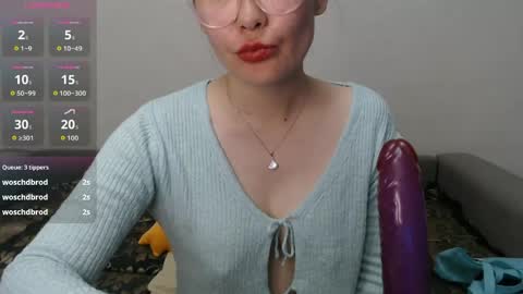 maya_kumashiro online show from June 4, 8:04 pm