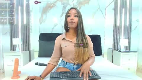 M A Y A  B A K E R online show from December 22, 9:54 pm