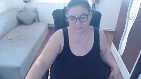 Maya online show from March 25, 12:45 pm