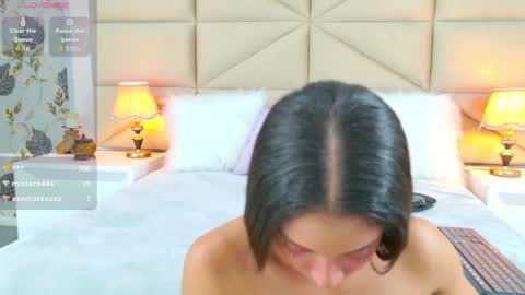 Snapshot of mayadeluca_ chatting on October 1, 10:30 pm Lady Maya online show from October 1, 10:30 pm