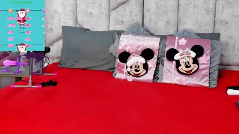 Nicolle Ruselle   Hello my lovely  schedule for great fun from  630 am and end 800 pm Colombian time I wait for you online show from November 23, 6:28 pm