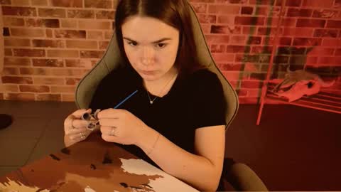 maybloom_ online show from November 8, 5:43 am