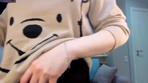 My name Casey  online show from January 8, 4:29 am