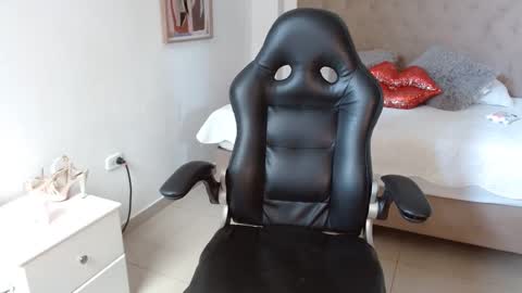 MAYA online show from February 19, 8:10 pm