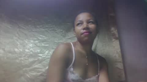 mbotyfeliciaa online show from December 4, 7:30 am