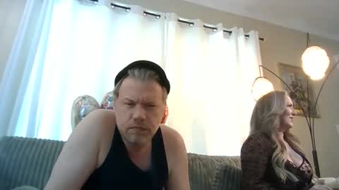 me2283 online show from May 30, 5:44 pm