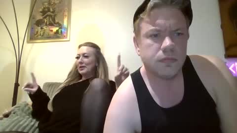 me2283 online show from December 21, 7:24 am