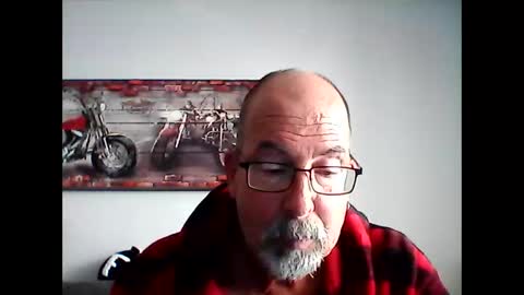 me at home online show from November 8, 1:36 pm