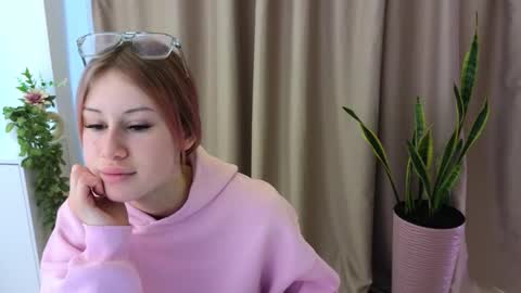 Medimoon online show from February 25, 12:20 pm