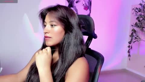 megaan_fooxxx online show from September 12, 7:05 pm